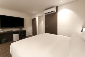 Cloudin Hotel Mokpo Peace Square Branch
