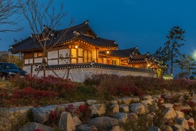 Hanok Hotel Youngsanjae