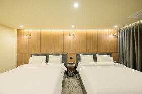 Mokpo H Avenue Hotel Peace Plaza