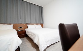 Utopia Family Hotel
