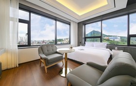 Urban Hotel