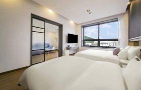 Urban Hotel