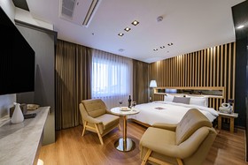 Urban Hotel