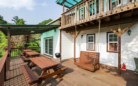 Muju Bandi Pension