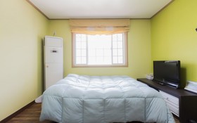 Muju Seolguk Pension