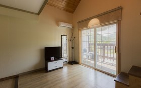 Muju Seolguk Pension