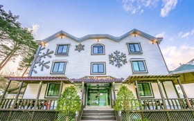 Muju Snowflower Travel Pension