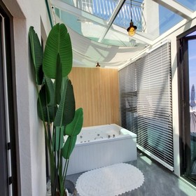 Lim Sea Side Poolvilla Pension