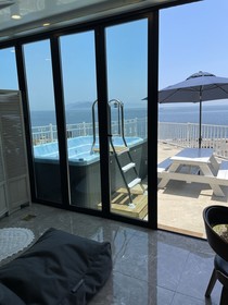 Lim Sea Side Poolvilla Pension