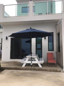 Lim Sea Side Poolvilla Pension