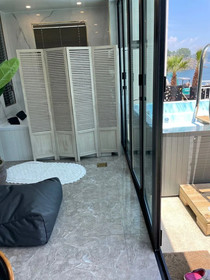 Lim Sea Side Poolvilla Pension