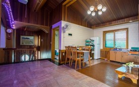 Namhae Badatga Byeoljang Pension