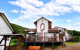 Namhae Baramkkot Pension