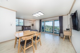 Namhae Byeoldamda Pension