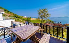 Namhae Macaron Pension