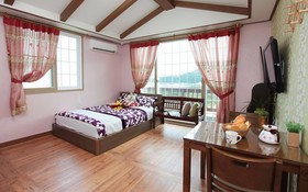 Namhae Memory Plus Bed and Breakfast