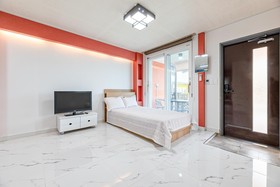 Namhae Modern Spa Pension