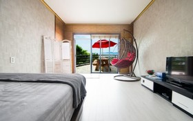 Namhae Skyblue Sea Pension
