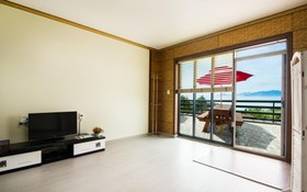 Namhae Skyblue Sea Pension