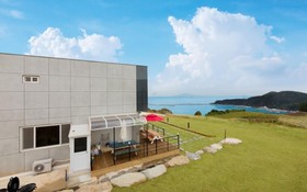 Namhae Traum House Bed and Breakfast