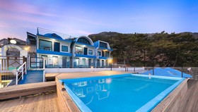 Santorini-N Pension