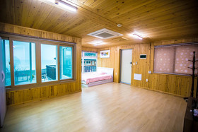 Sea and Sunset Pension