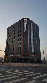 Hotel Sienna