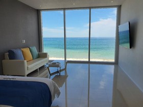 Daytona Pool Villa
