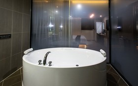 Design Hotel 2ne1 Jukdo Market Pohang