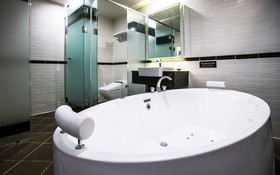 Design Hotel 2ne1 Jukdo Market Pohang