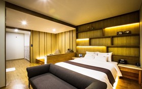 Design Hotel 2ne1 Jukdo Market Pohang