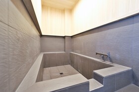 Hotel 701
