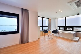 Hotel 701