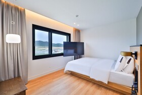 Hotel 701