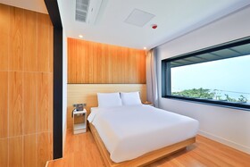 Hotel 701