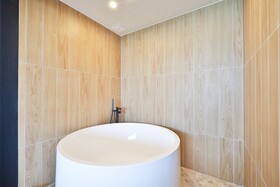 Hotel 701