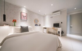 Hotel Yam