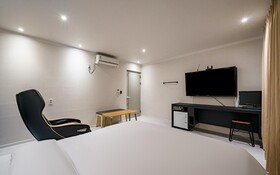 Hotel Yam