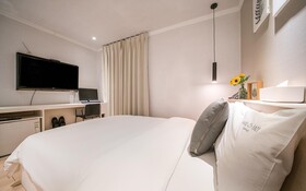 Hotel Yam