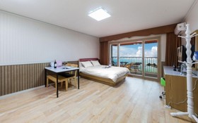 Pohang Blue Coral Pension