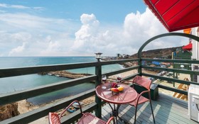 Pohang Blue Coral Pension