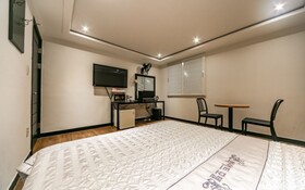 Pohang Daedodong White