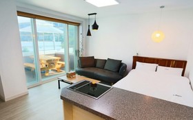 Pohang Damodi Pool Villas Pension
