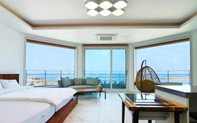 Pohang Damodi Pool Villas Pension