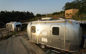 Pohang Glampingaen and Caravan Pension