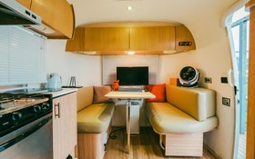 Pohang Glampingaen and Caravan Pension
