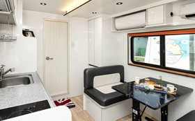 Pohang Guryongpo Uni's Bada Caravan