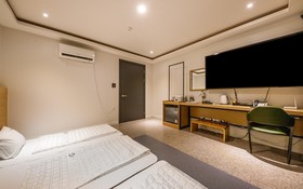 Pohang Jukdo Gallery Hotel
