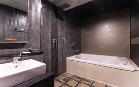 Pohang Jukdo Market 11 Avenue