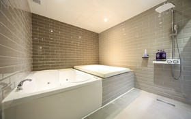 Pohang Jukdo Market Hotel A1